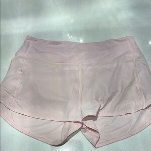 Lululemon Low rise Speed Up 2.5 Light Pink Athletic Shorts